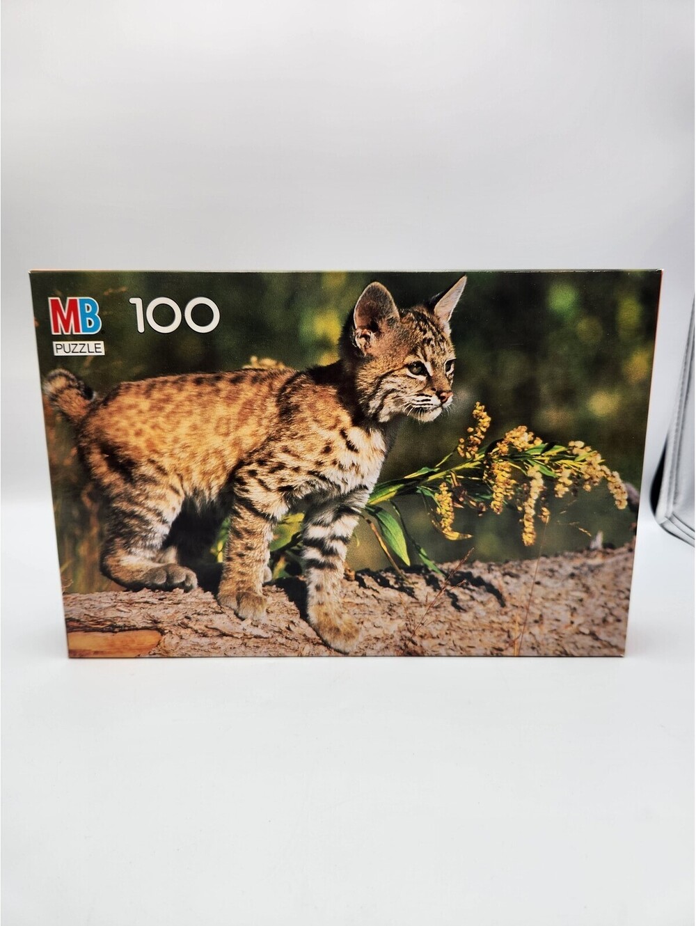 Vintage MB Milton Bradley Junior Puzzle 100 Piece Bobcat Jigsaw - 1993 - F1